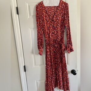 Polka dot dress! Perfect for spring/summer! 👗 🌈